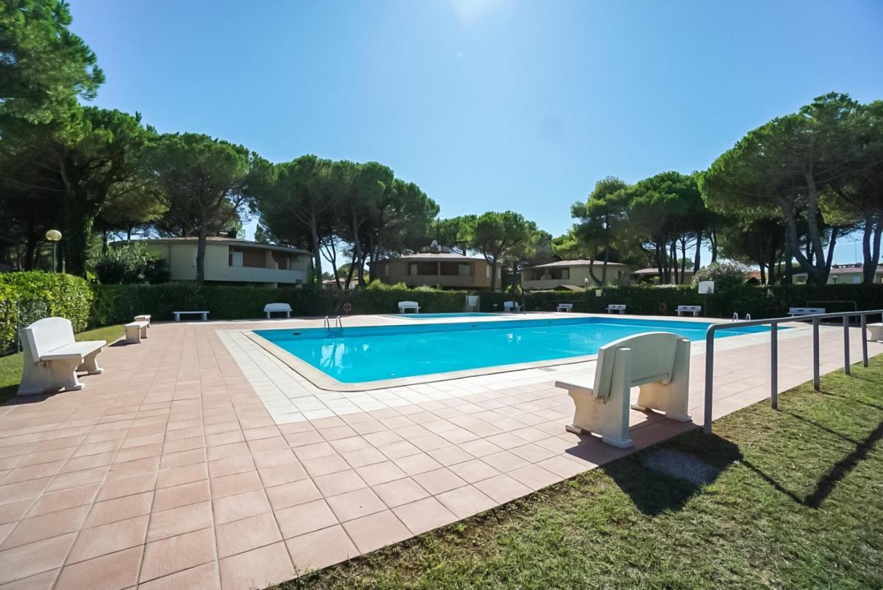 Villaggio Tivoli Bibione Exterior foto
