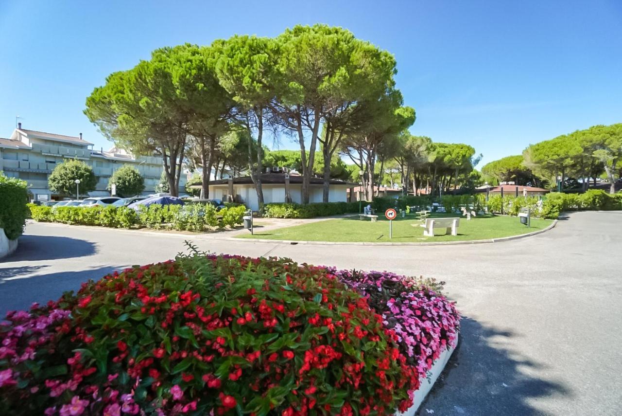 Villaggio Tivoli Bibione Exterior foto
